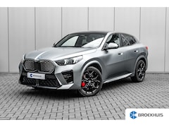 BMW iX2 - eDrive20 67 kWh M Sport Edition 204 PK | Trekhaak | Panoramadak | Harman Kardon | Head-up