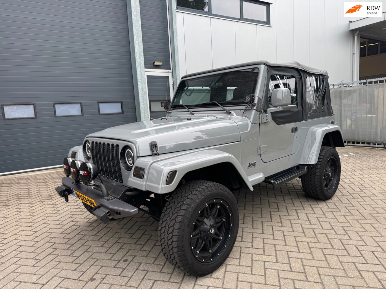Jeep Wrangler - 4.0i Softtop 4.0i Soft Top, Unieke staat. - AutoWereld.nl