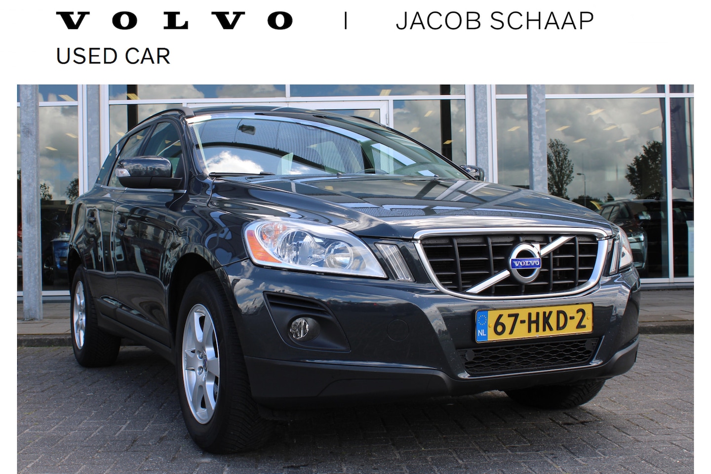 Volvo XC60 - 3.0 T6 286PK Automaat AWD Momentum | 6 Cilinder | Trekhaak | Leder | Parkeersensoren achte - AutoWereld.nl