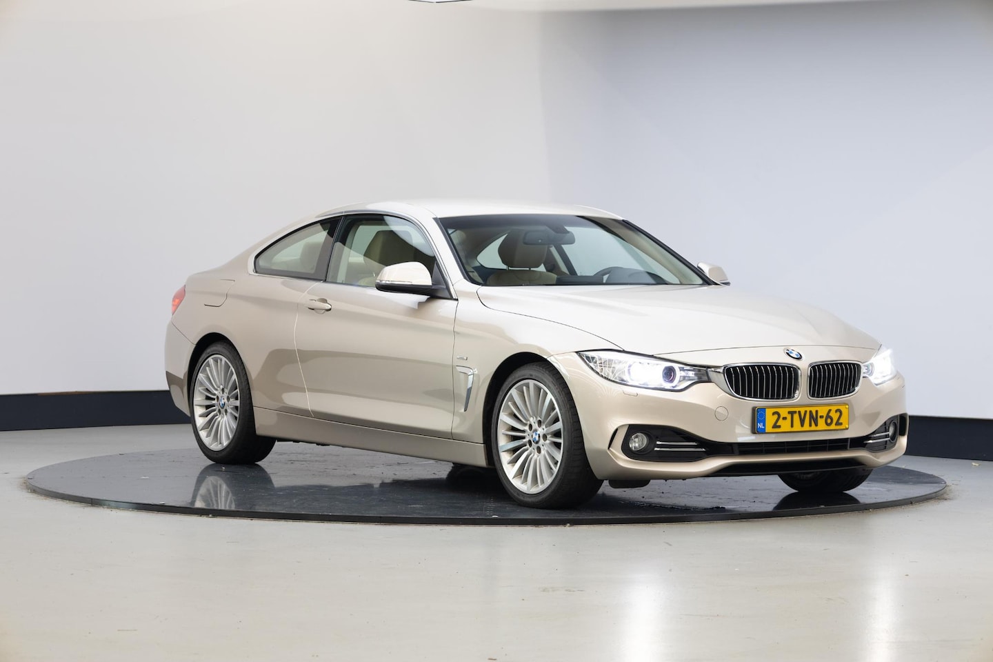 BMW 4-serie Coupé - 420i High Executive | 1e eigenaar | NL auto | - AutoWereld.nl