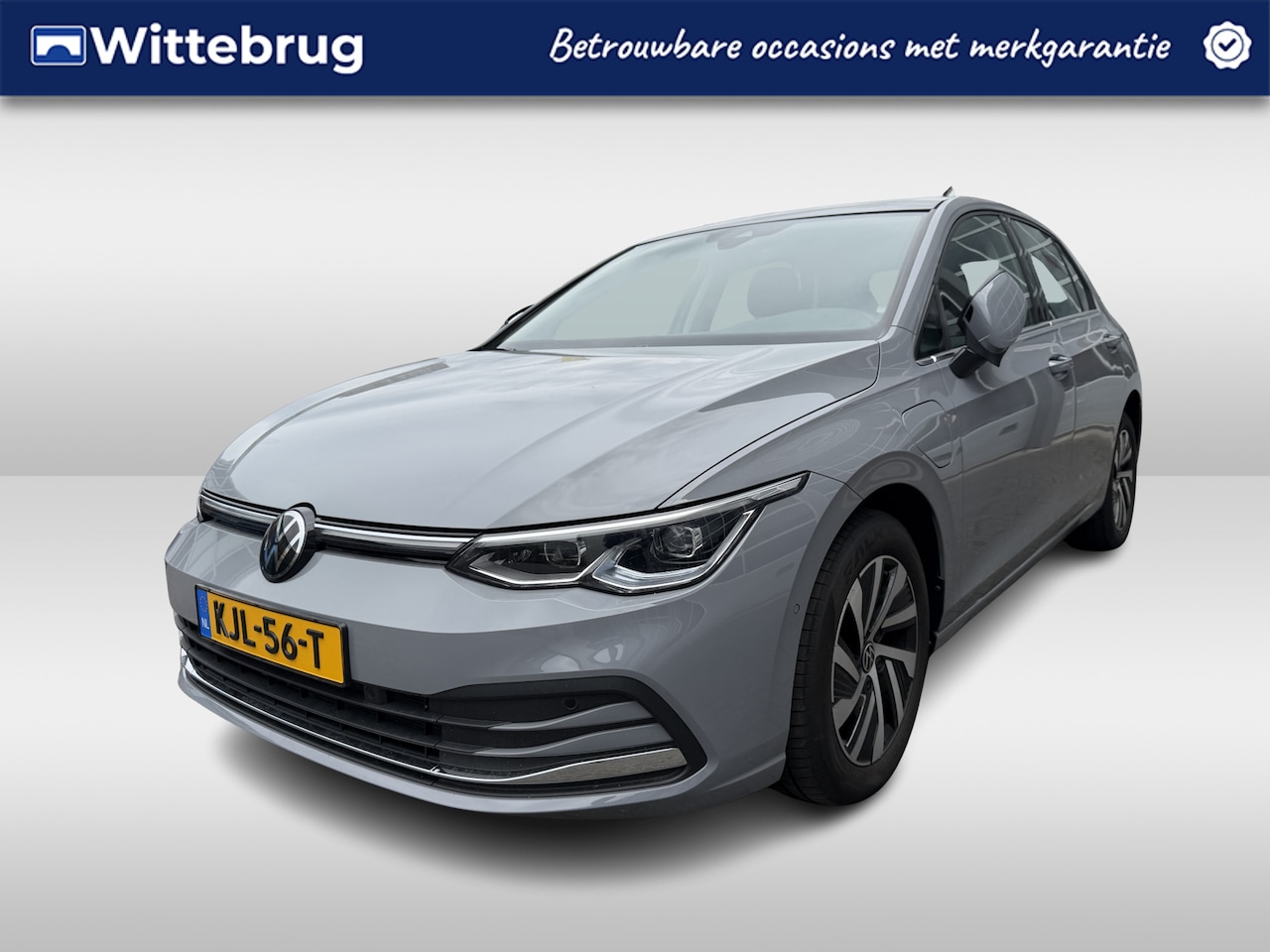 Volkswagen Golf - 1.4 eHybrid 150kw / 204pk Style DSG Automaat Panoramadak / Memorystoel / IQ LED verlichtin - AutoWereld.nl