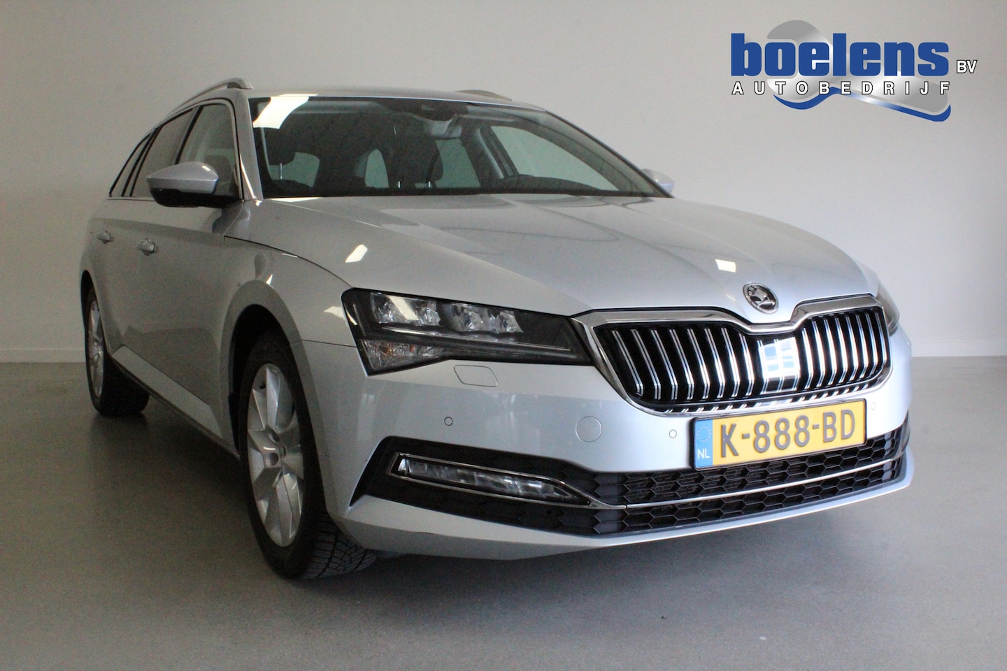 Skoda Superb Combi - 1.5 TSI ACT Business Edition | TREKHAAK | CARPLAY | SFEER | ACC | BLINDSPOT | DAB | STOEL- - AutoWereld.nl