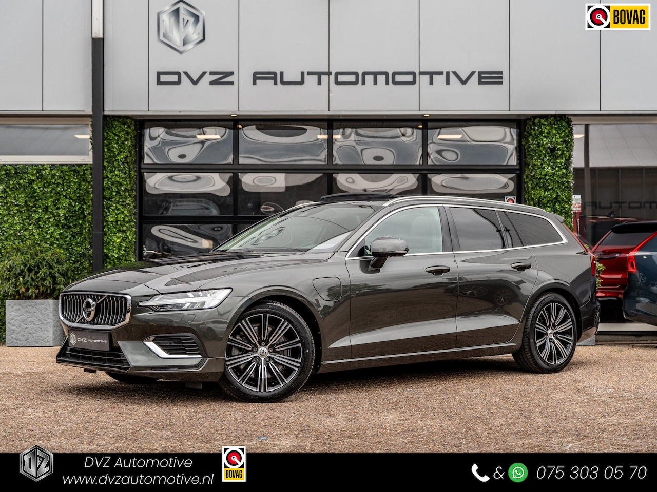 Volvo V60 - 2.0 T8 390PK Recharge AWD Inscription | SOH 100% | Pano | H/K Sound | Cam | Trekhaak - AutoWereld.nl