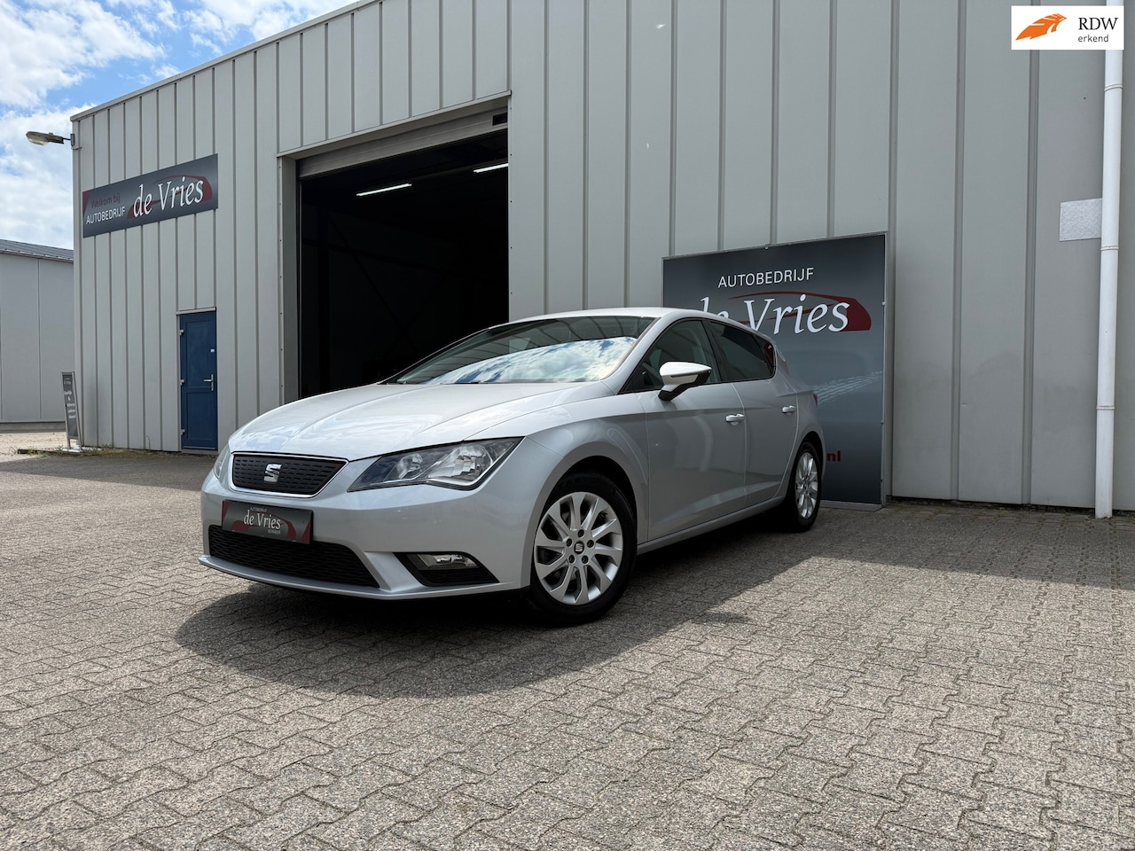 SEAT Leon - 1.0 EcoTSI Style / Navi / Airco / Lichtmetalen velgen16 inch / - AutoWereld.nl