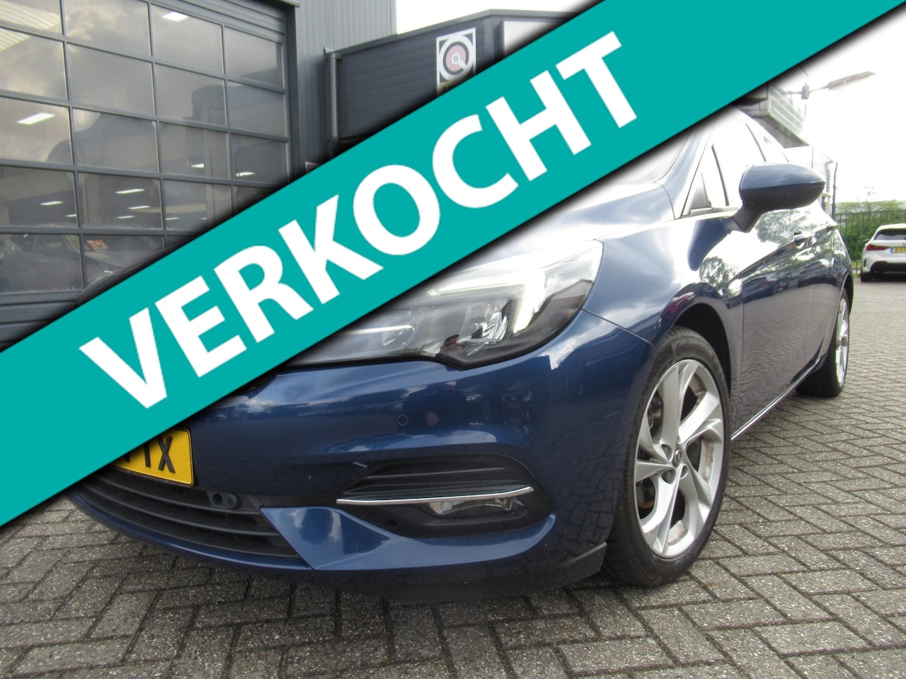 Opel Astra - 1.2 Edition / 1e Eigenaar / NAV / Stoelverwarming / Stuurverwarming - AutoWereld.nl