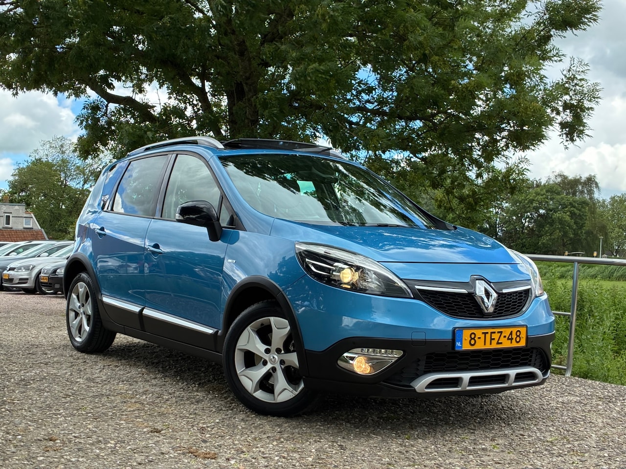 Renault Scénic Xmod - 1.2 TCe Bose | Panodak + Leder + Clima + Navi nu €5.975,-!! - AutoWereld.nl