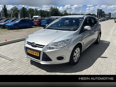 Ford Focus - 1.0 EcoBoost Trend | Trekhaak | Dealer Onderhouden | Navi | PDC |