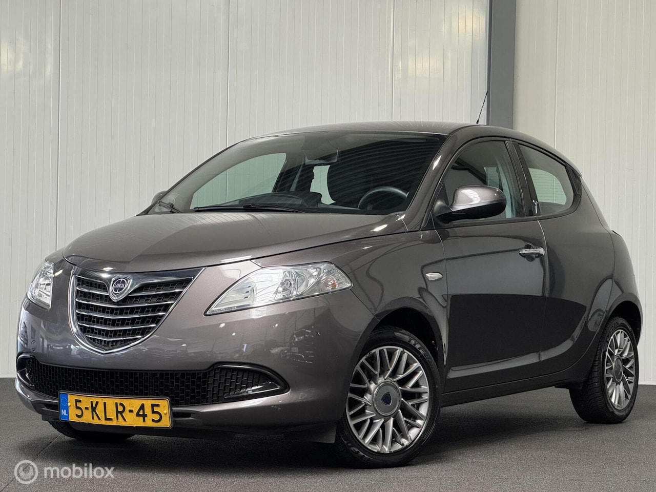 Lancia Y(psilon) - Ypsilon 0.9 TwinAir Silver [ NAP airco LM ] - AutoWereld.nl