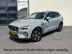 Volvo XC60 - 2.0 T6 Plug-in hybrid AWD Essential Bright | Panorama dak | Zwenkbare trekhaak | Adaptieve