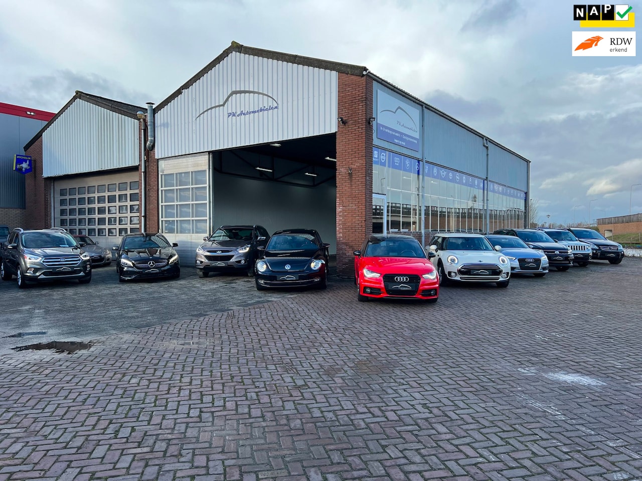 Volkswagen Transporter - 2.0 TDI L2H1 30 DC Bulli ** LEER + 2x SCHUIFDEUR + STOELVERW.** - AutoWereld.nl