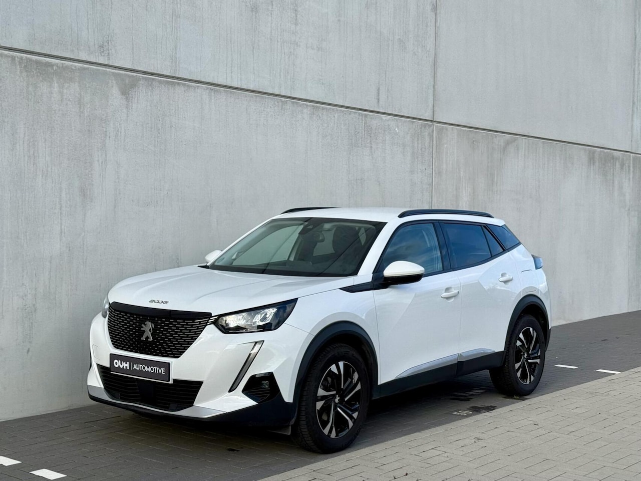 Peugeot 2008 - 1.2 Allure | Cam | Stoelverw | Virtual Cockpit - AutoWereld.nl