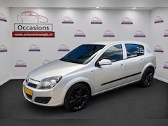 Opel Astra - 1.6 Enjoy. Airco Carplay N.A.P