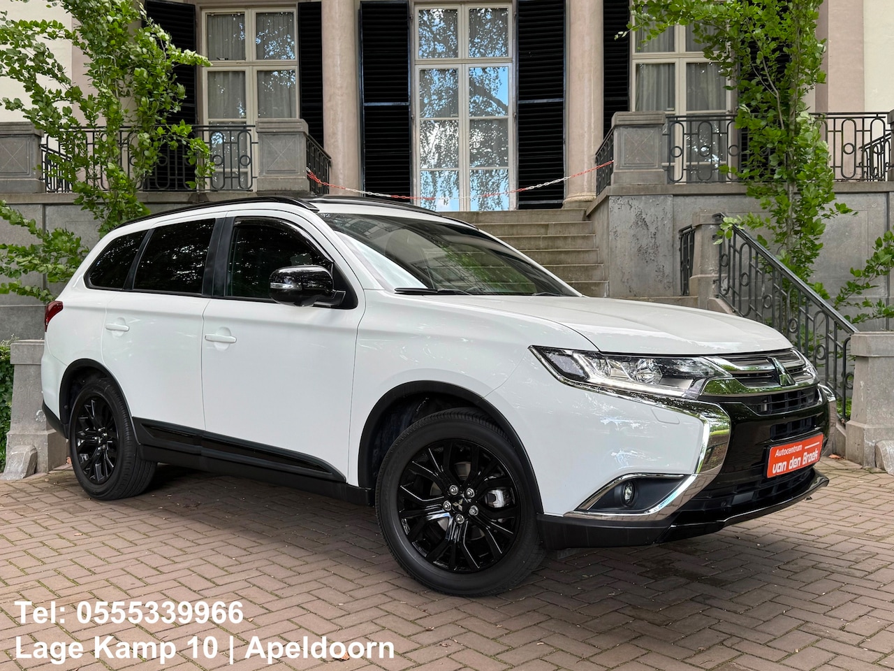 Mitsubishi Outlander - 2.0 Instyle 7P Automaat Navi Sch-Dak Trekhaak Camera Climate Cruise Ctr - AutoWereld.nl