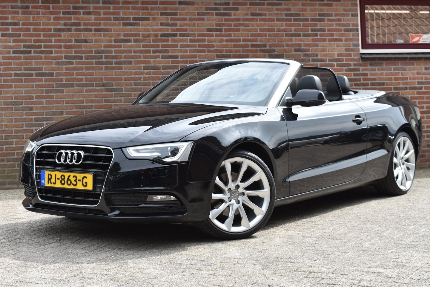 Audi A5 Cabriolet - 2.0 TDI Pro Line S '14 Leder Xenon Clima Cruise Inruil mogelijk - AutoWereld.nl