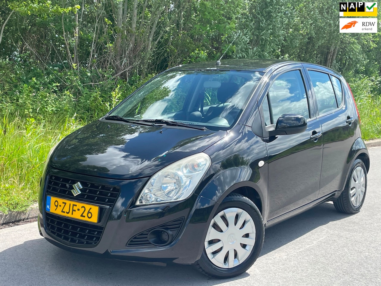 Suzuki Splash - 1.0 VVT Airco Navigatie 1e Eigenaar - AutoWereld.nl