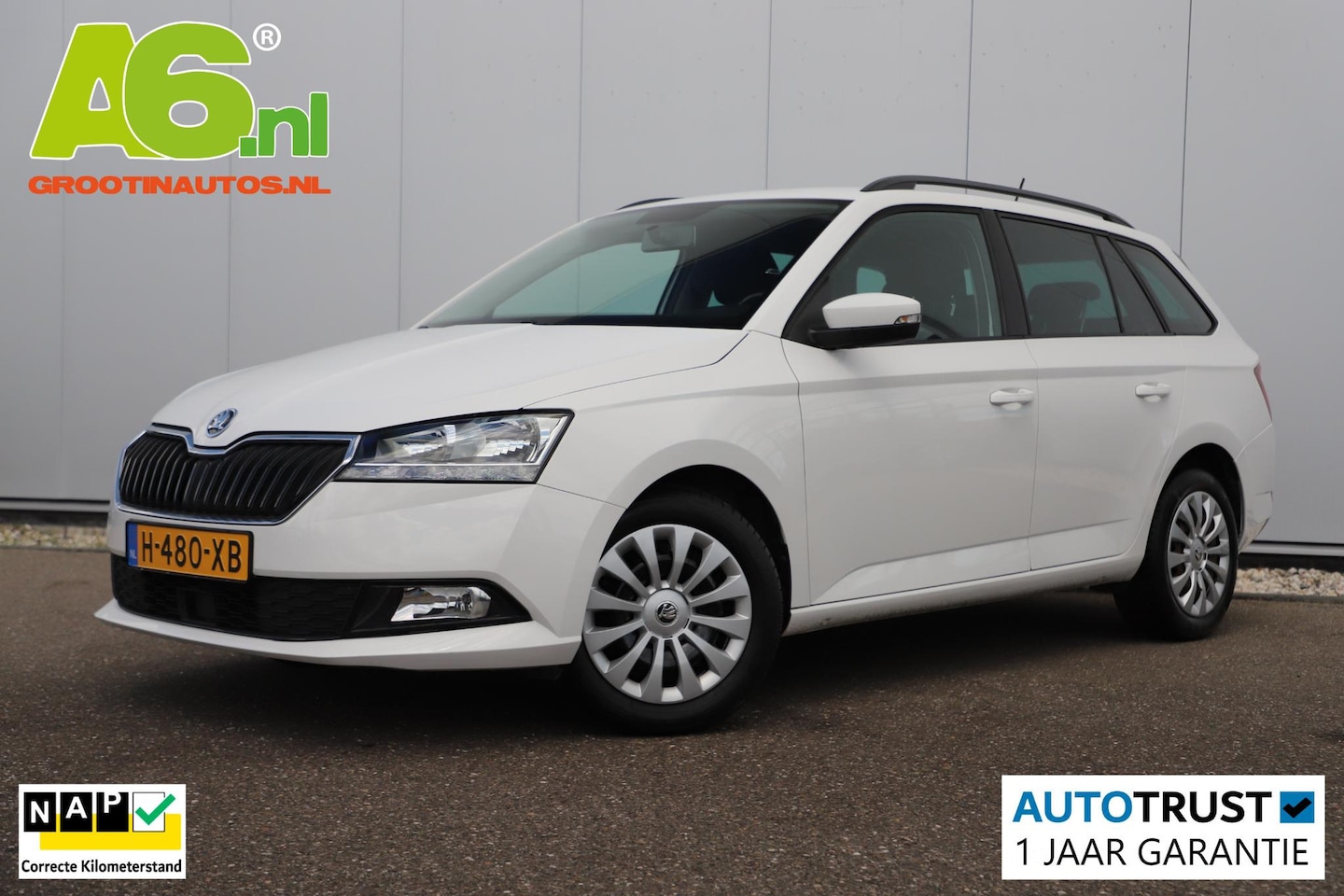 Skoda Fabia Combi - 1.0 TSI Ambition Trekhaak Navigatie Carplay Android Airco Cruise Control - AutoWereld.nl
