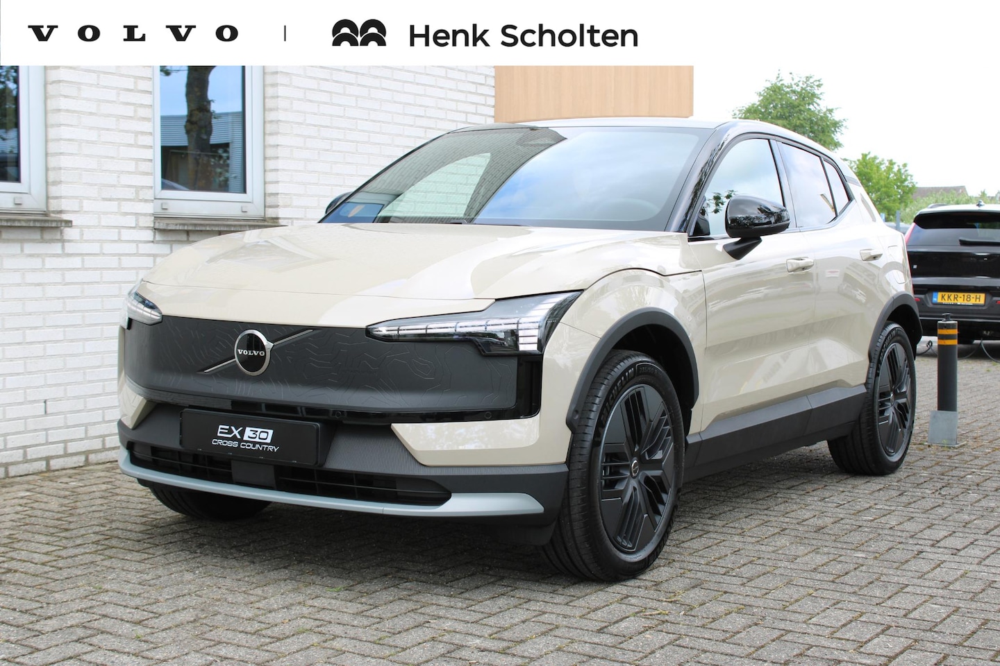 Volvo EX30 Cross Country - P5 Long Range Plus Europa 69 kWh | 19-inch lichtmetalen velgen | Verwarmbare voorstoelen e - AutoWereld.nl