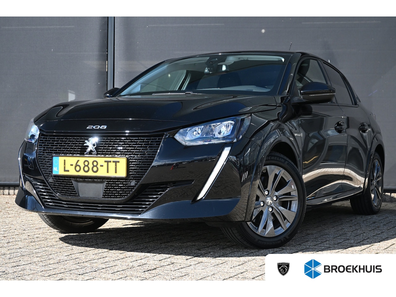 Peugeot e-208 - EV Allure Pack 50 kWh 96% SOH | Navigatie | Achteruitrijcamera | Apple Carplay & Android A - AutoWereld.nl