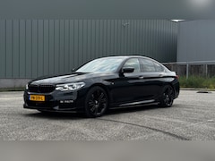 BMW 5-serie - 520i High Executive 520i High Exe. M-Sport | Dealer onderhouden | HUD | NL auto | Dealer onderhouden | Trekhaa