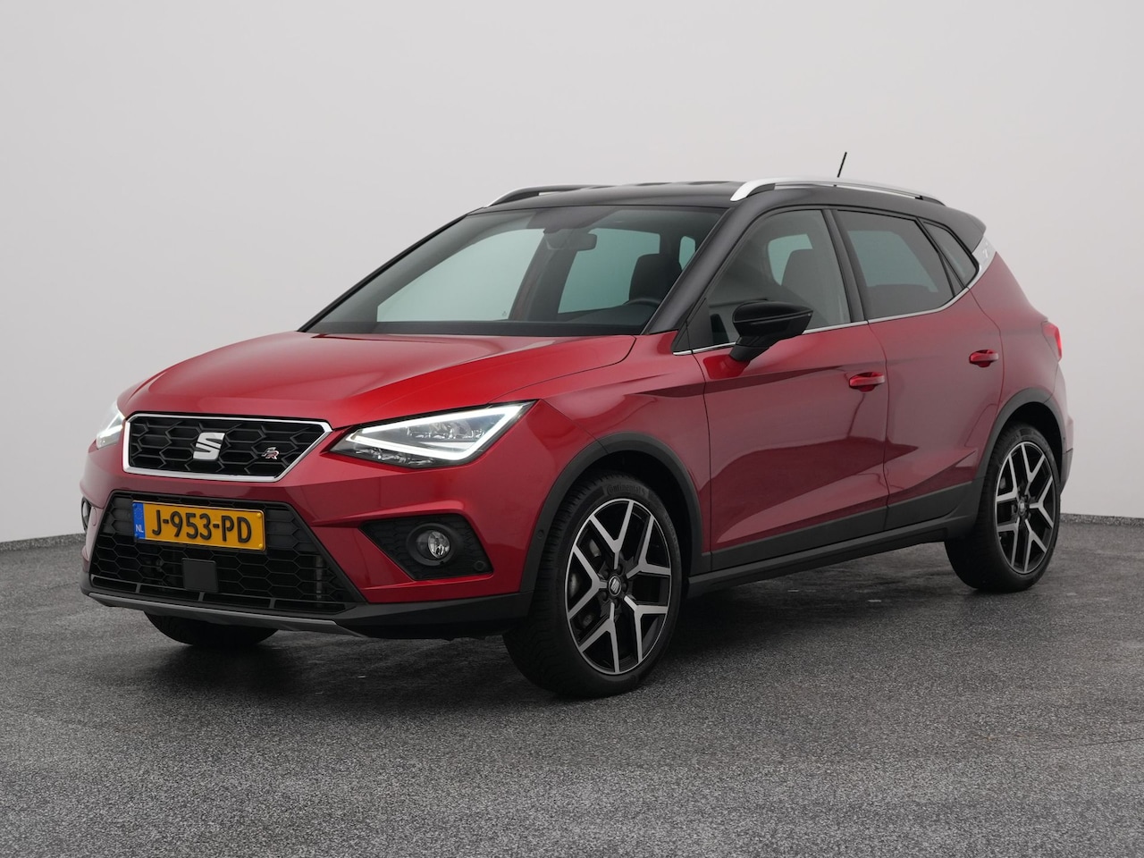 SEAT Arona - 1.0 TSI FR 115PK DSG Limited Edition | CAMERA | BEATS | STOELVERW. | TREKHAAK - AutoWereld.nl