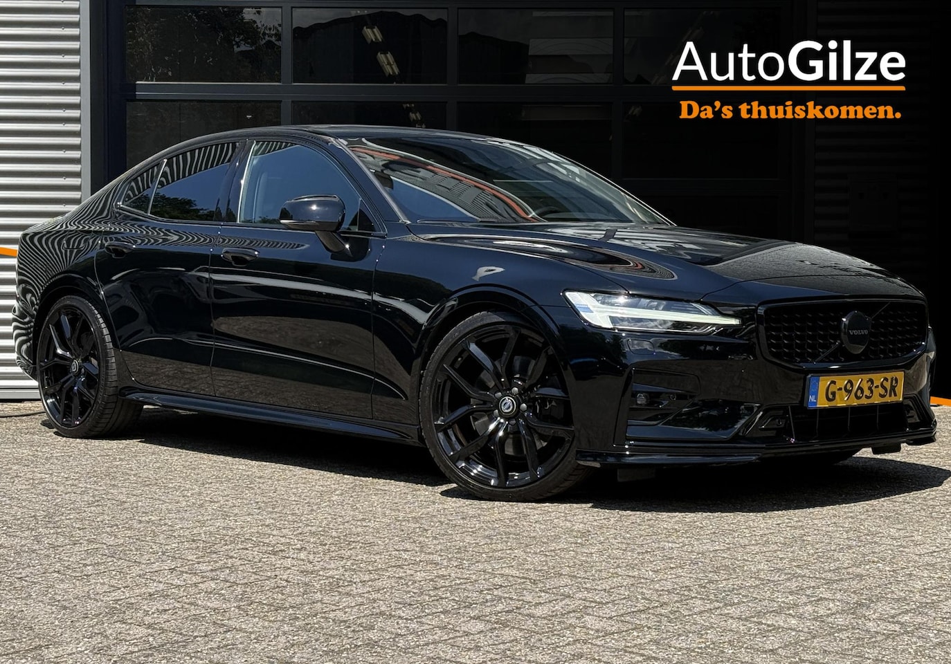 Volvo S60 - 2.0 T5 250PK R-Design l Pano l Harman Kardon l 20Inch l NAP - AutoWereld.nl