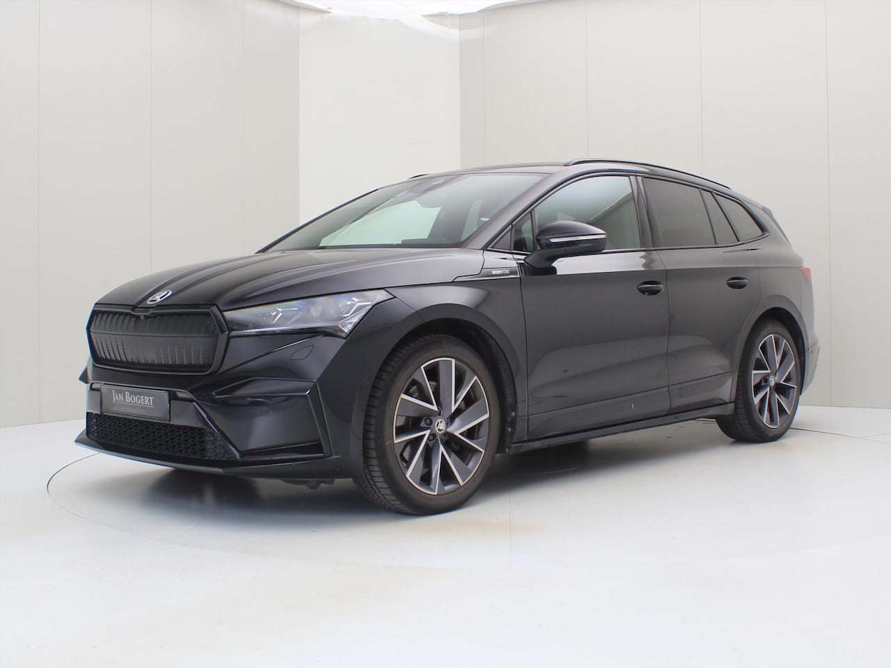 Skoda Enyaq iV - 80 Sportline 82 kWh 204PK [ WARMTEPOMP+TREKHAAK+CAMERA+MATRIX+KEYLESS+NAVI+WIRELESS CHARGI - AutoWereld.nl