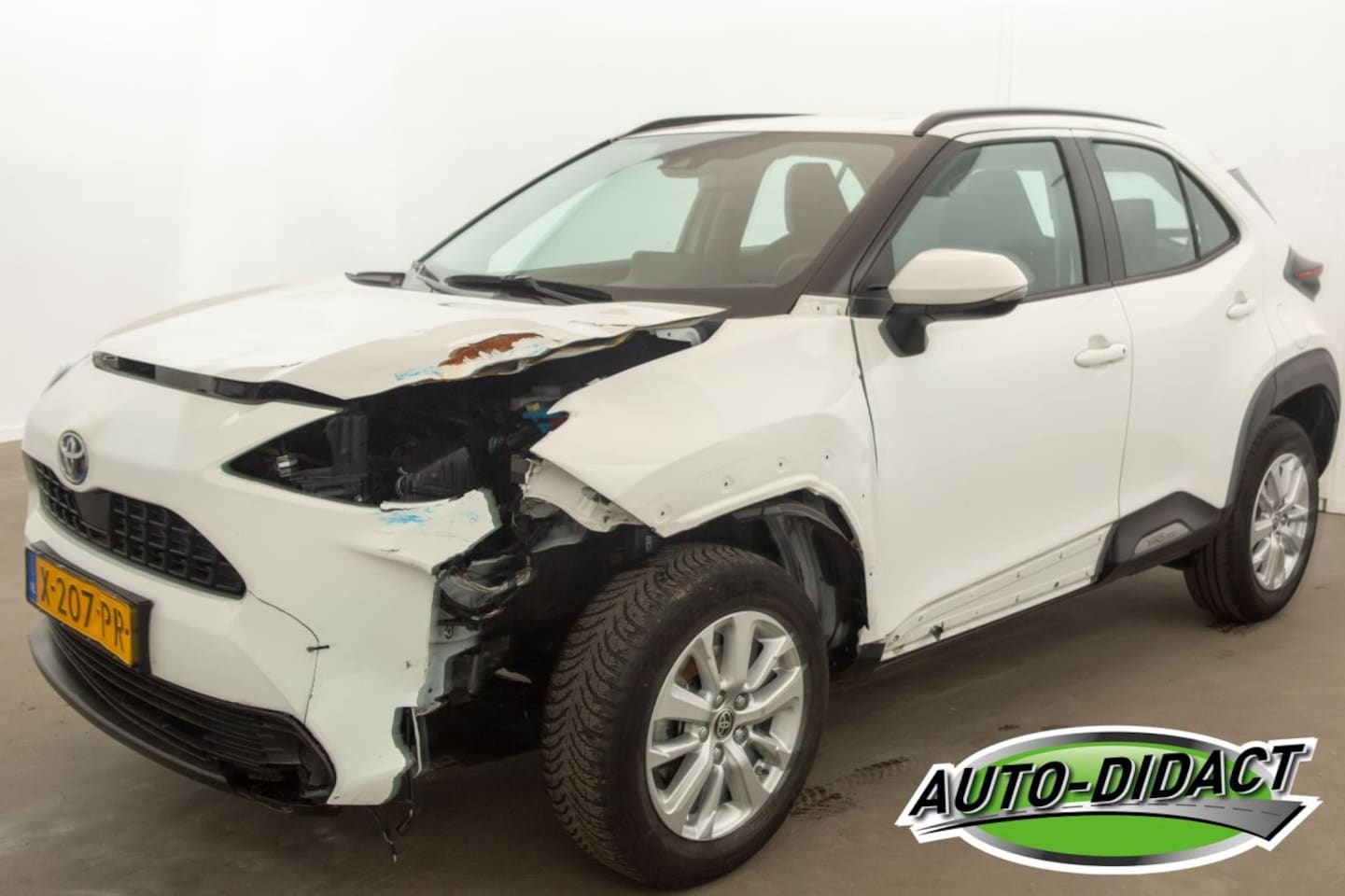 Toyota Yaris Cross - 1.5 Hybrid Automaat 62.478 km Camera Active - AutoWereld.nl