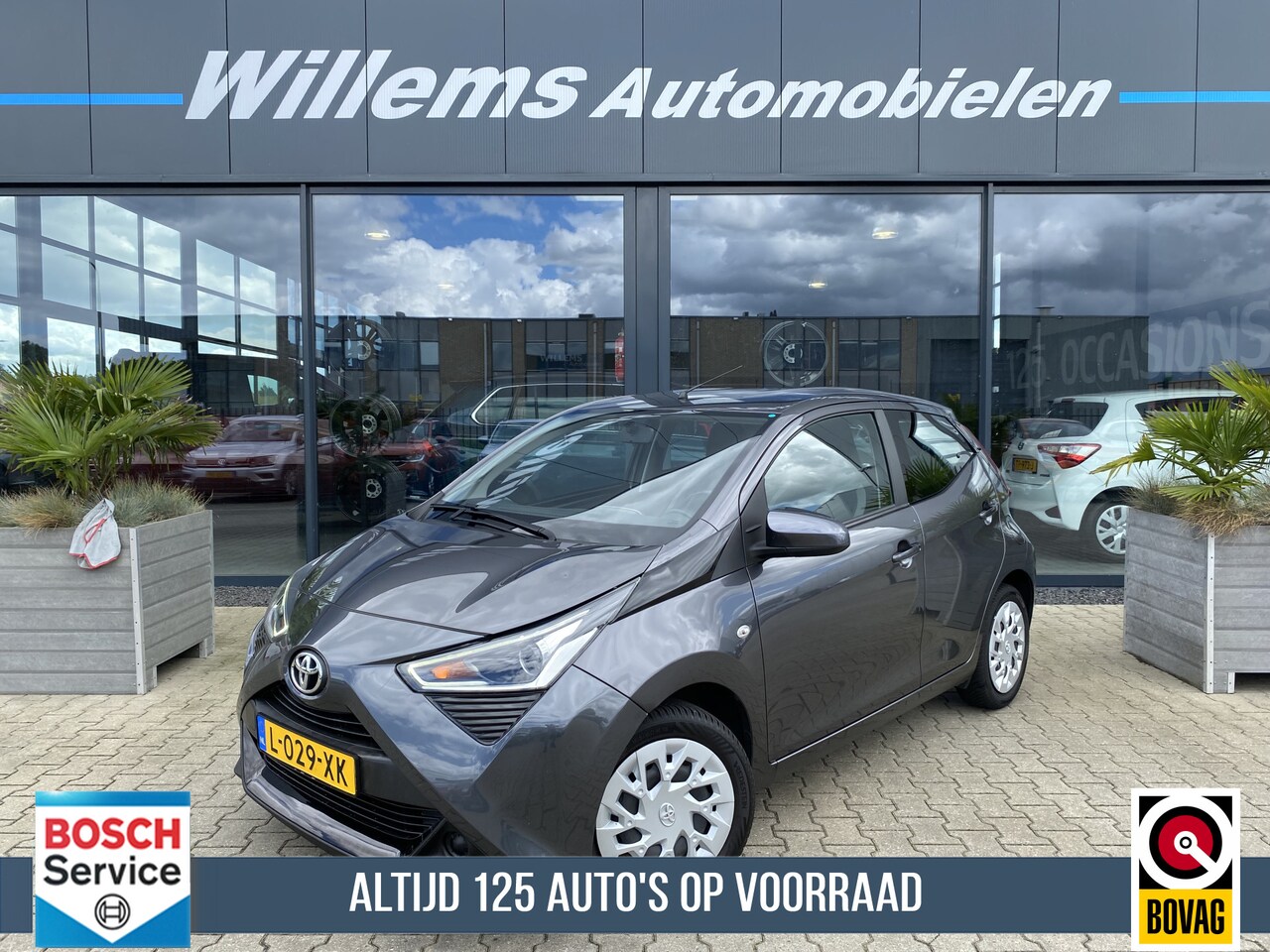 Toyota Aygo - 1.0 VVT-i x-play App Connect , Camera - AutoWereld.nl