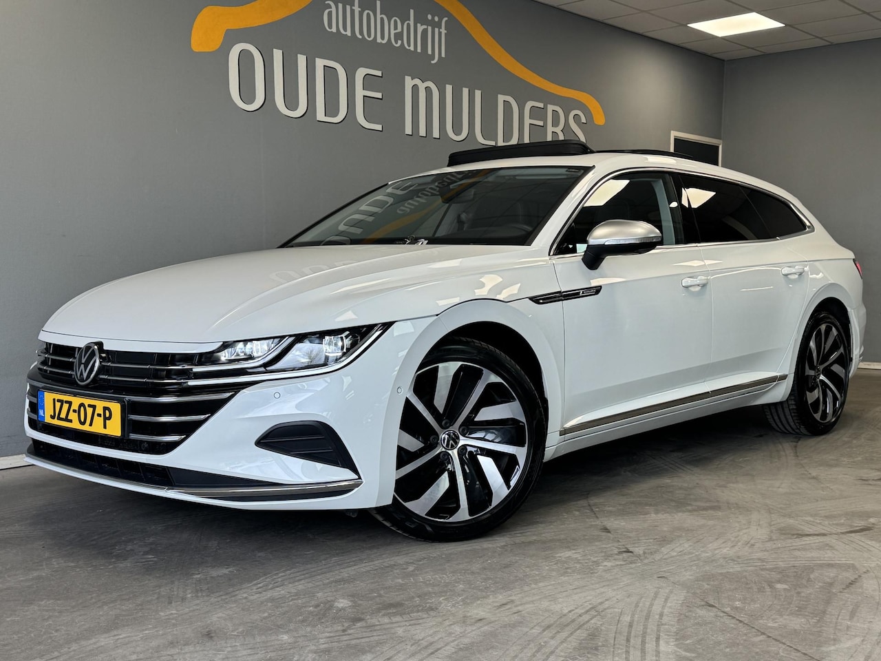Volkswagen Arteon Shooting Brake - 1.4 TSI eHybrid Elegance Trekhaak / ACC / Pano / 360 Camera - AutoWereld.nl
