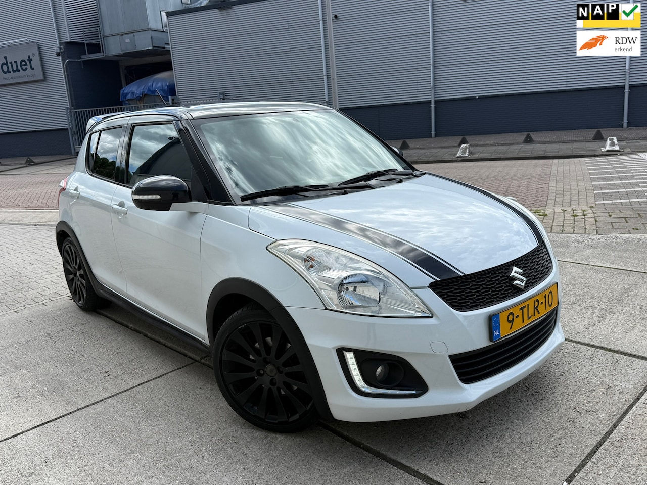 Suzuki Swift - 1.2 Exclusive EASSS NEW APK Stoelverwarming 5DR - AutoWereld.nl