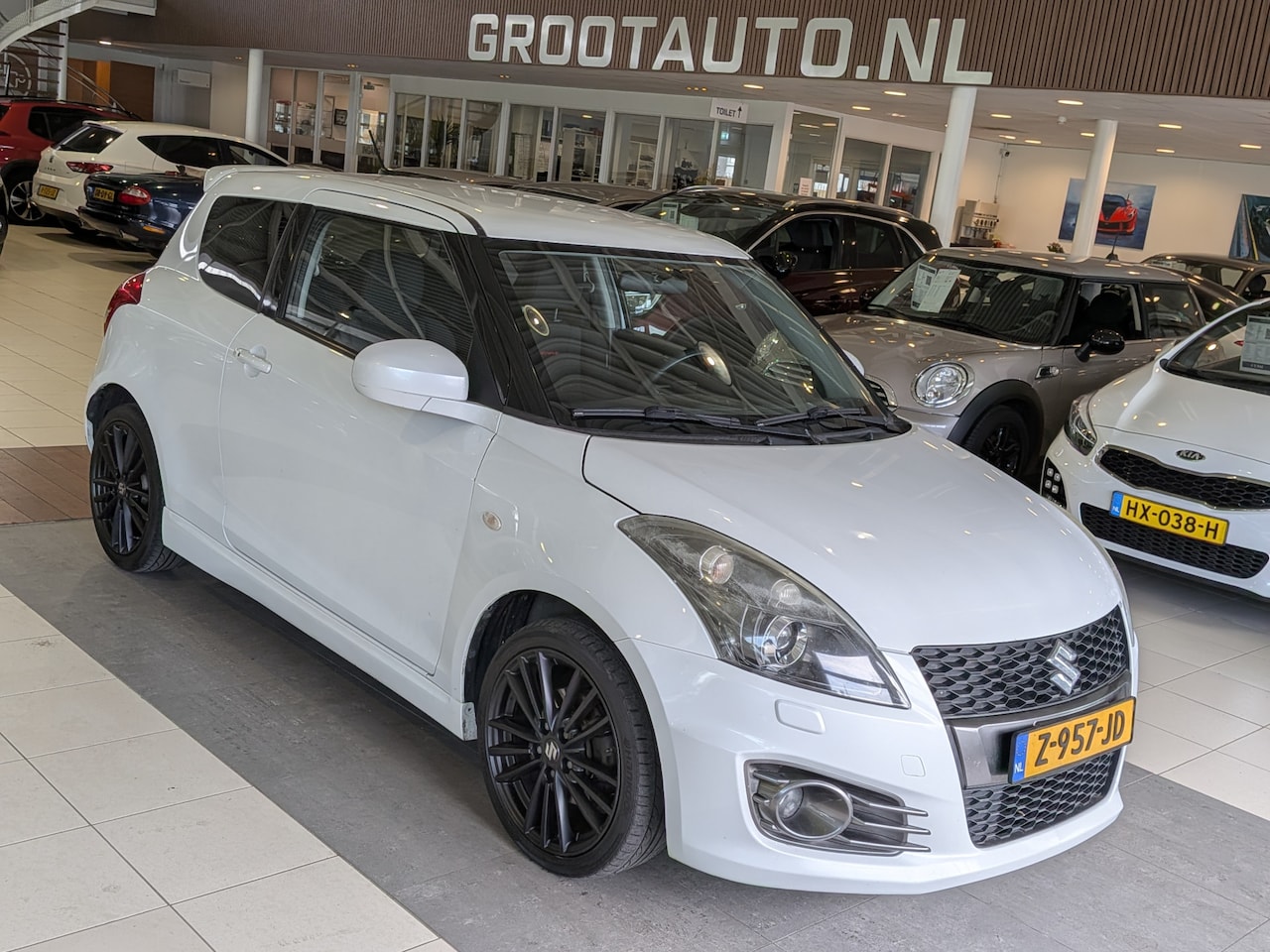 Suzuki Swift - 1.6 Sport Airco, Cruise Control, Stuurbekrachtiging - AutoWereld.nl