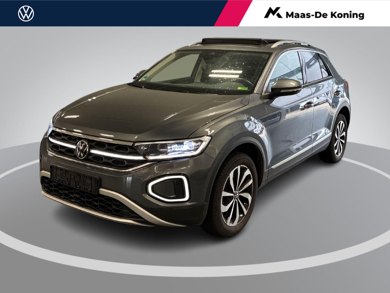 Volkswagen T-Roc - 1.5 TSI 150pk DSG Style · Panoramadak · Camera · Apple/Android Car Play · Dodehoeksensor · - AutoWereld.nl