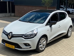 Renault Clio - 1.2 TCe Limited NIEUWSTAAT PANO NAVI CRUISE LED PDC CLIMA KEYLESS