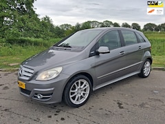 Mercedes-Benz B-klasse - 180 BlueEFFICIENCY Business CLass bj 2011 AIRCO