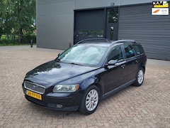 Volvo V50 - 2.4, BT&Muziek, Airco, Leder, CruisC, Trekhaak