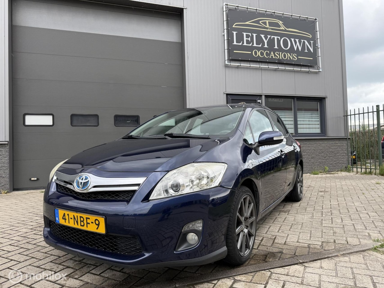 Toyota Auris - 1.8 Full Hybrid Executive | Camera| Dealer Onde - AutoWereld.nl