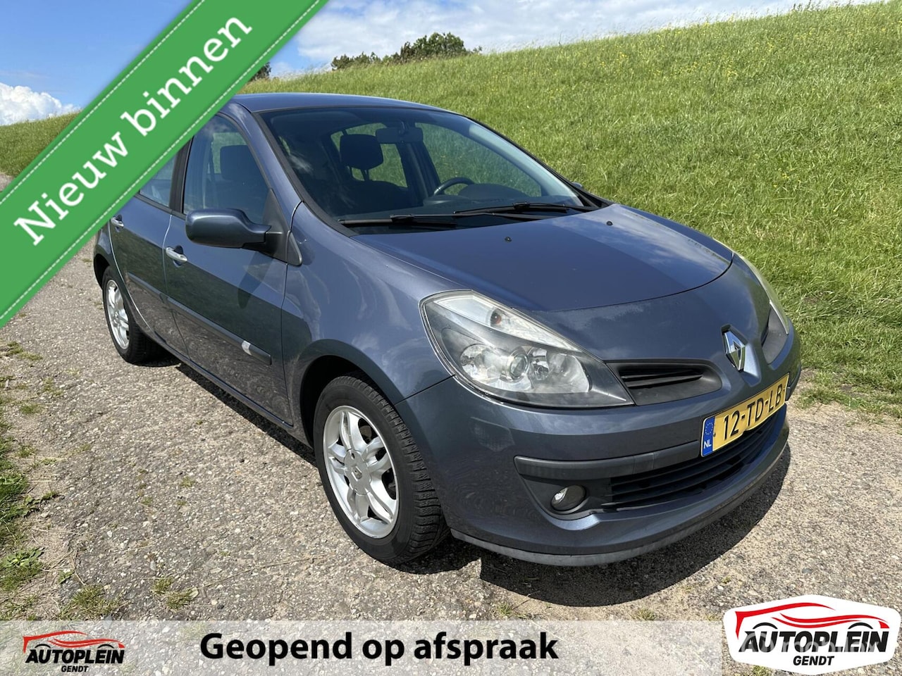 Renault Clio - 1.6-16V Dynamique INRUILKOOPJE - AutoWereld.nl