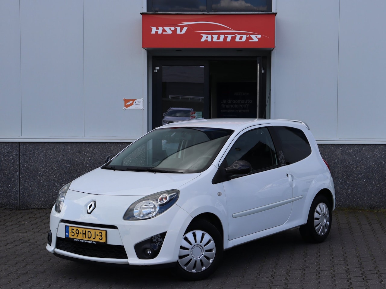 Renault Twingo - 1.2 Night & Day *apk 04-2027* - AutoWereld.nl