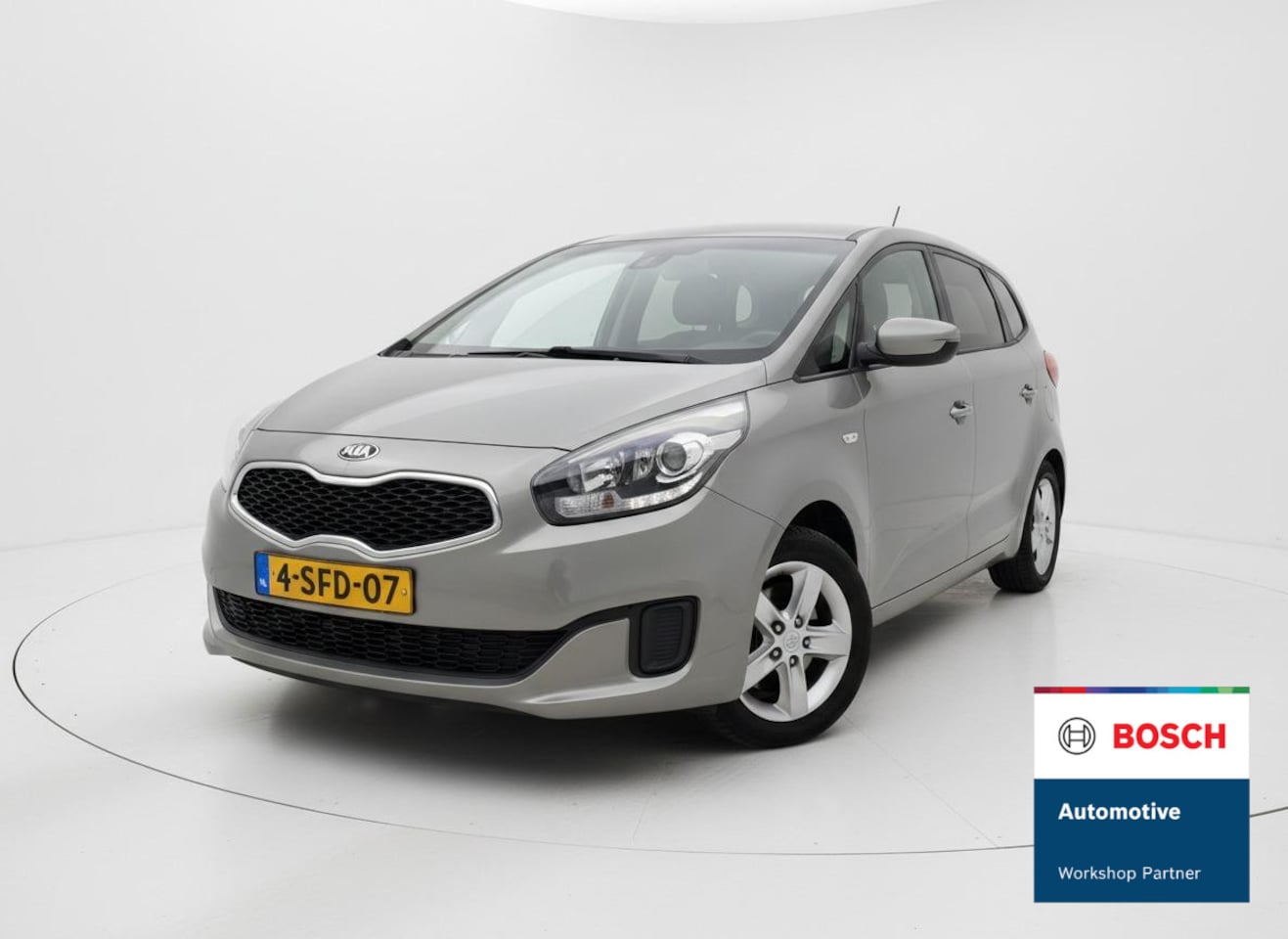 Kia Carens - 1.6 GDi ComfortLine 7 PERSOONS - TREKHAAK - NAVIGATIE - AutoWereld.nl