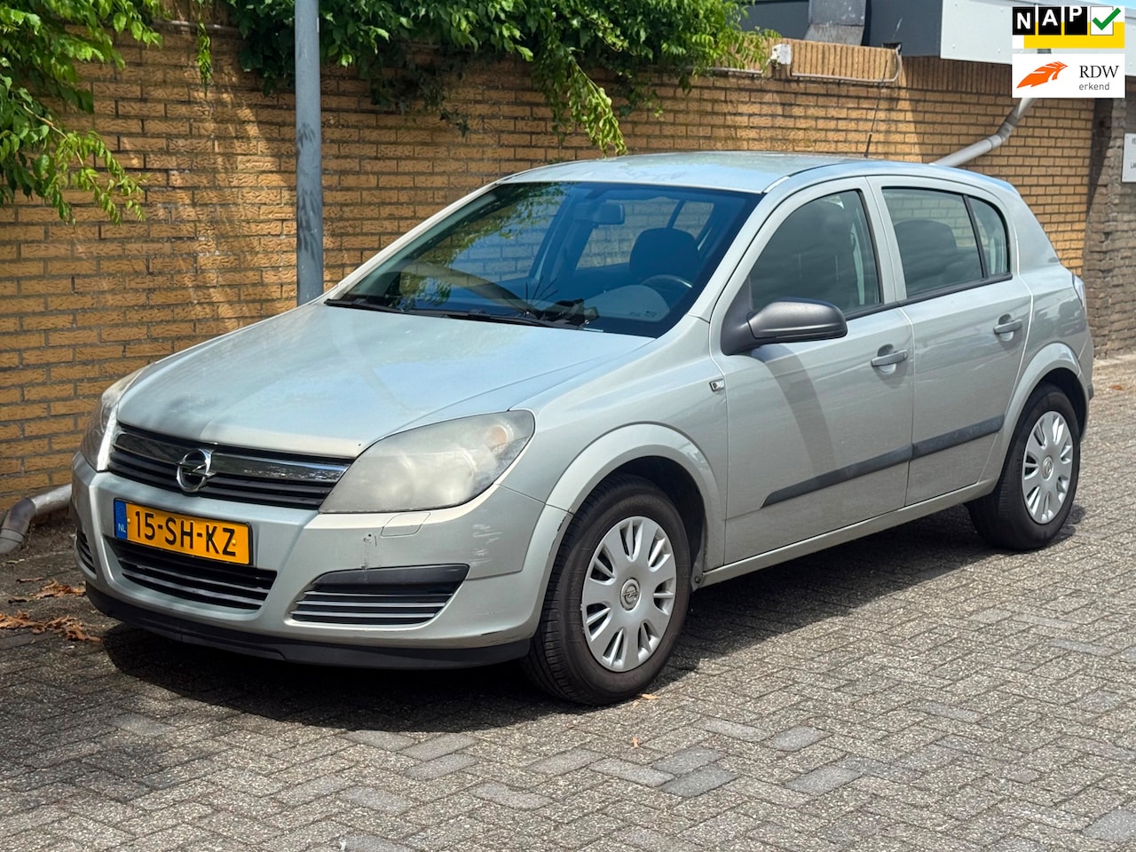 Opel Astra - 1.8 Business / LAGE KMS NAP AUTOMAAT - AutoWereld.nl
