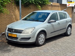Opel Astra - 1.8 Business / LAGE KMS NAP AUTOMAAT