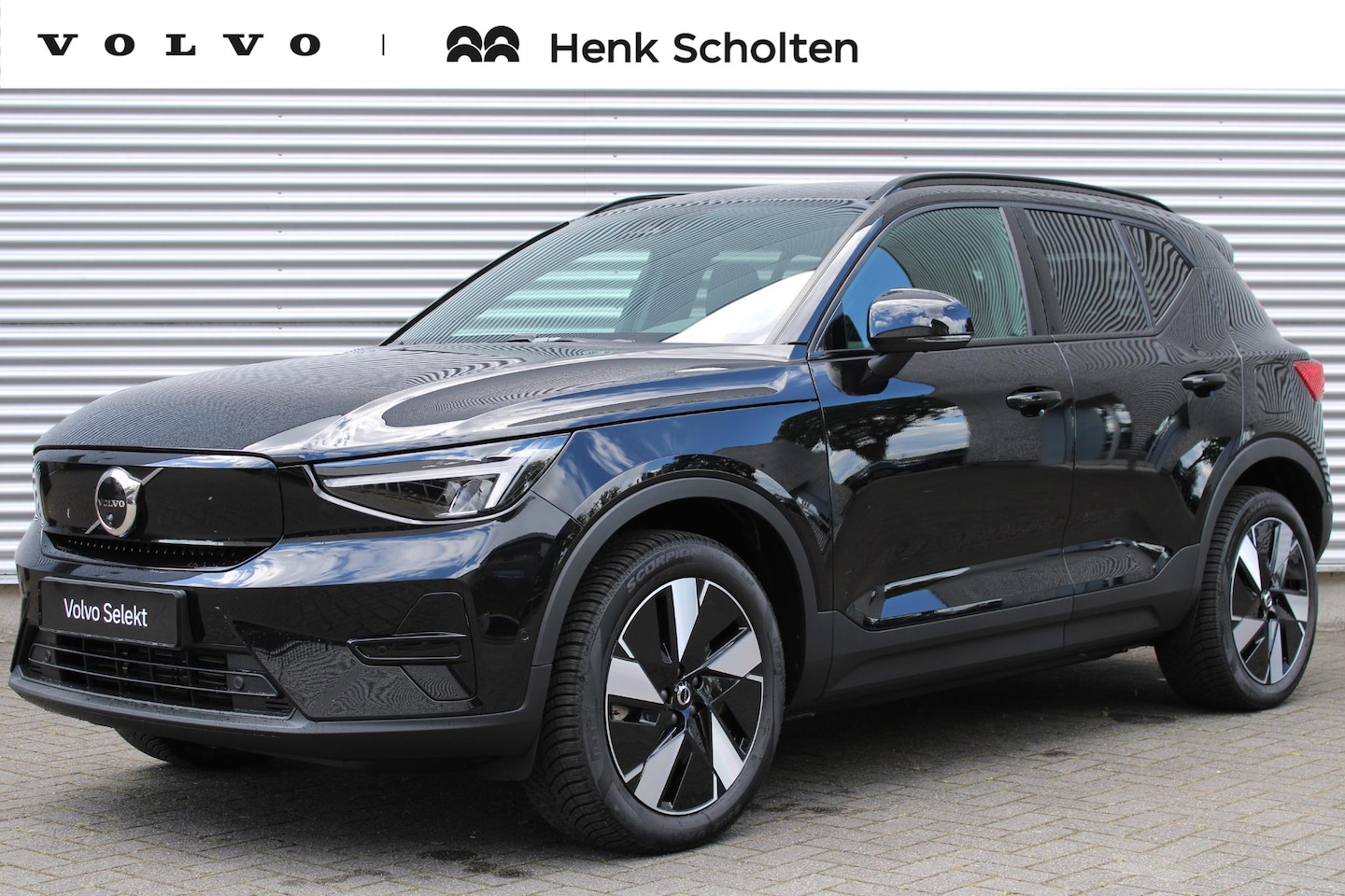 Volvo EX40 - Single Motor Extended Range Plus Europa 82 kWh | All-Season banden | 360 Graden Camera | H - AutoWereld.nl