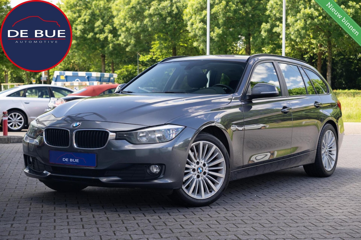 BMW 3-serie Touring - 316i Automaat|Stoelverwarming|Trekhaak|Groot Onderhoud en APK - AutoWereld.nl
