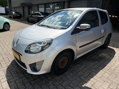 Renault Twingo - 1.2-16V Collection - lichte schade