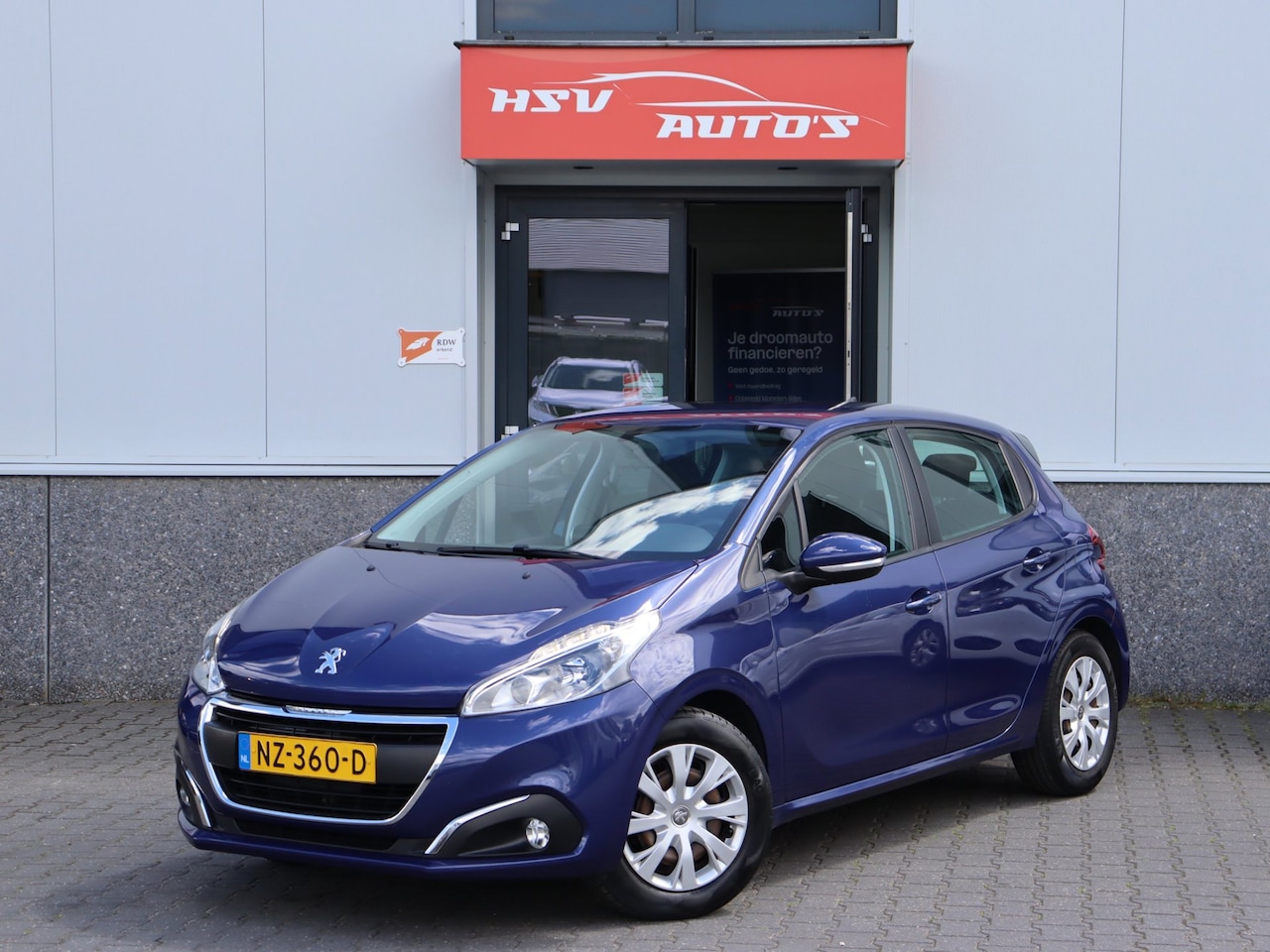 Peugeot 208 - 1.2 PureTech Blue Lion navi LM carplay org NL - AutoWereld.nl