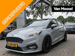 Ford Fiesta - 1.5 EcoBoost ST-3 akrapovich + certificaat + parkeersensoren + recaro kuipstoelen + cruise