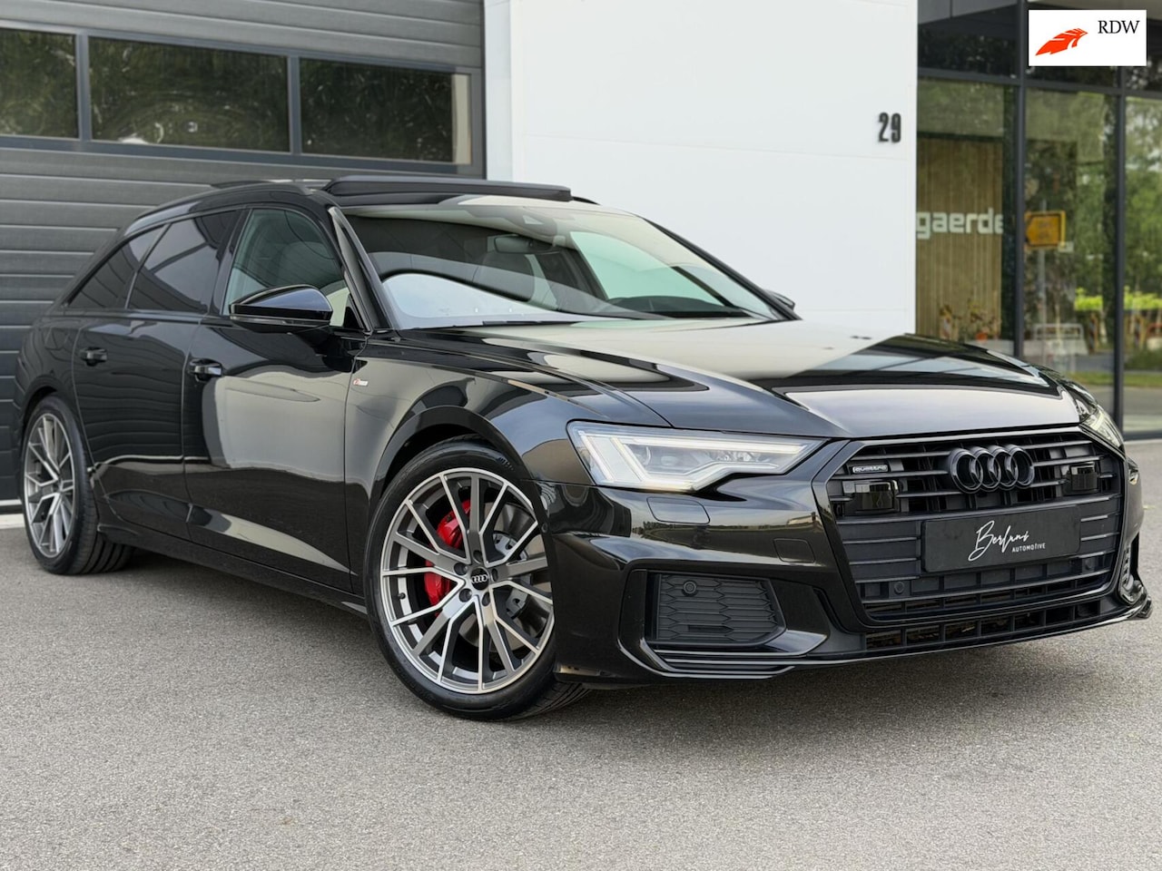 Audi A6 Avant - 55 TFSIe Quattro Competition Panodak | 20 Inch - AutoWereld.nl