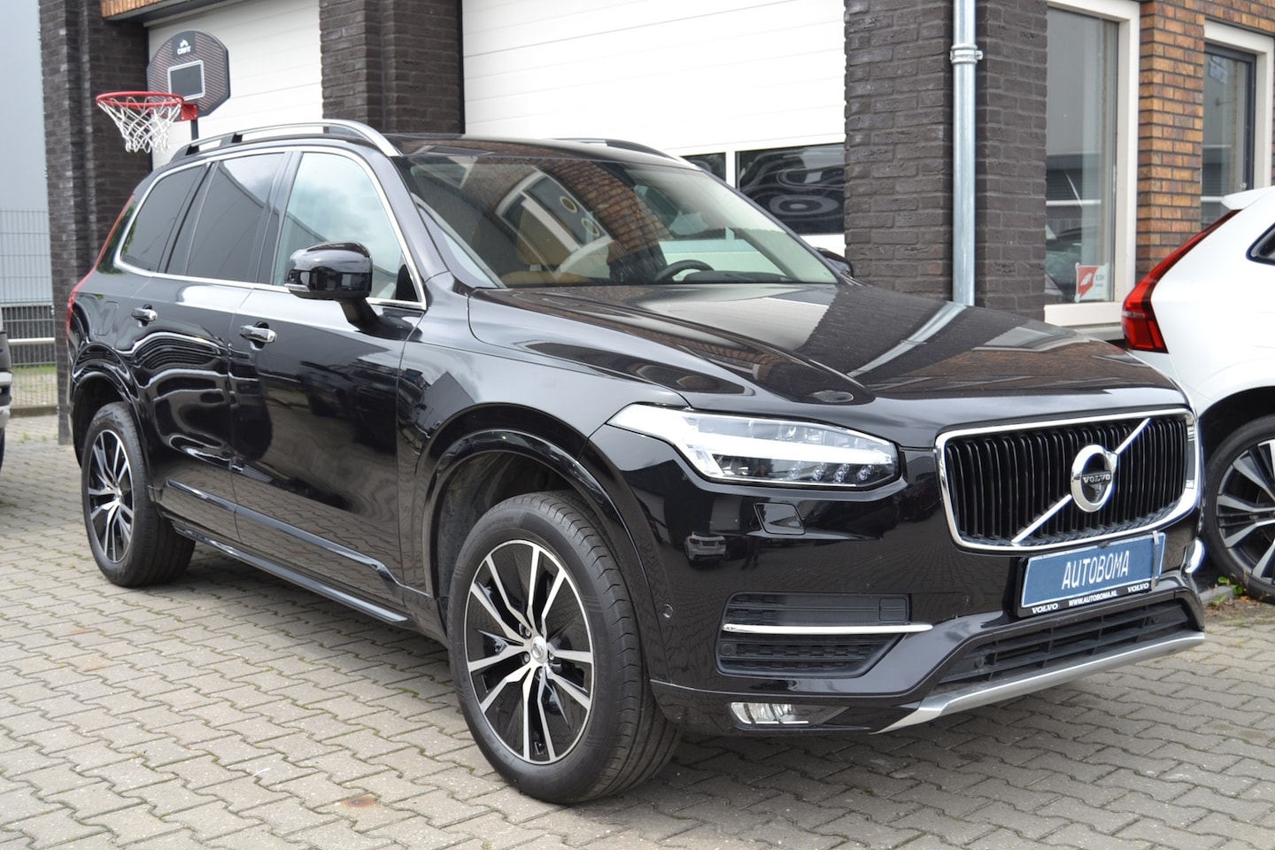 Volvo XC90 - 2.0 T6 AWD Momentum 2.0 T6 AWD Momentum, 360 camera, panoramadak - AutoWereld.nl
