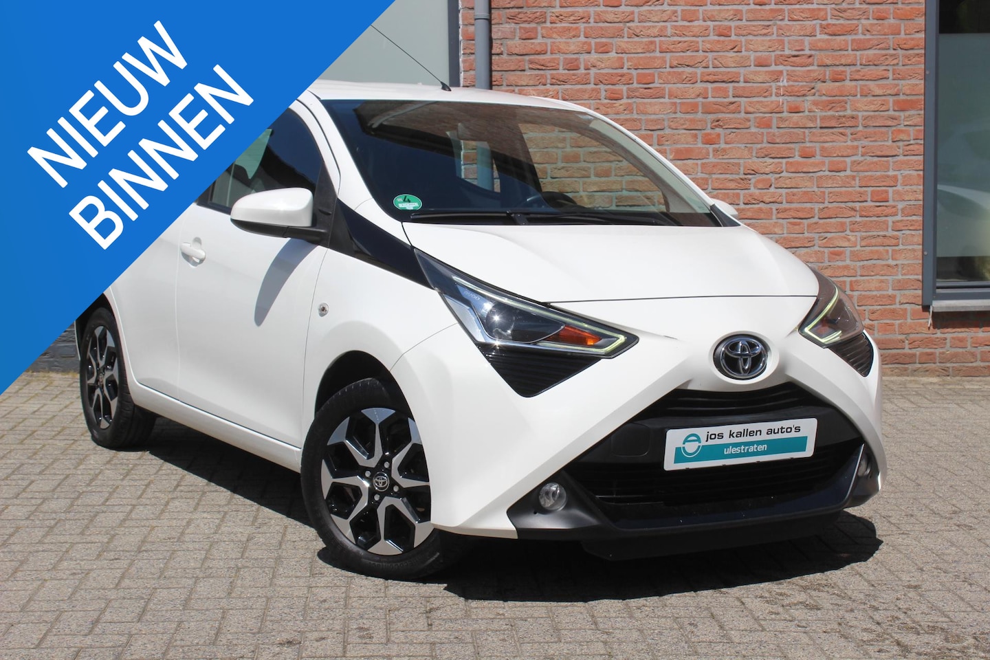 Toyota Aygo - 1.0 VVT-i x-cite 1.0 VVT-i x-cite - AutoWereld.nl
