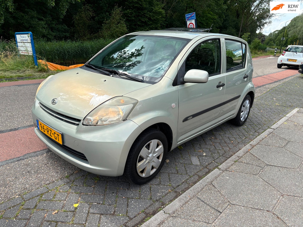Daihatsu Sirion 2 - 1.3-16V Comfort 1.3-16V Comfort + NIEUWE APK!! - AutoWereld.nl